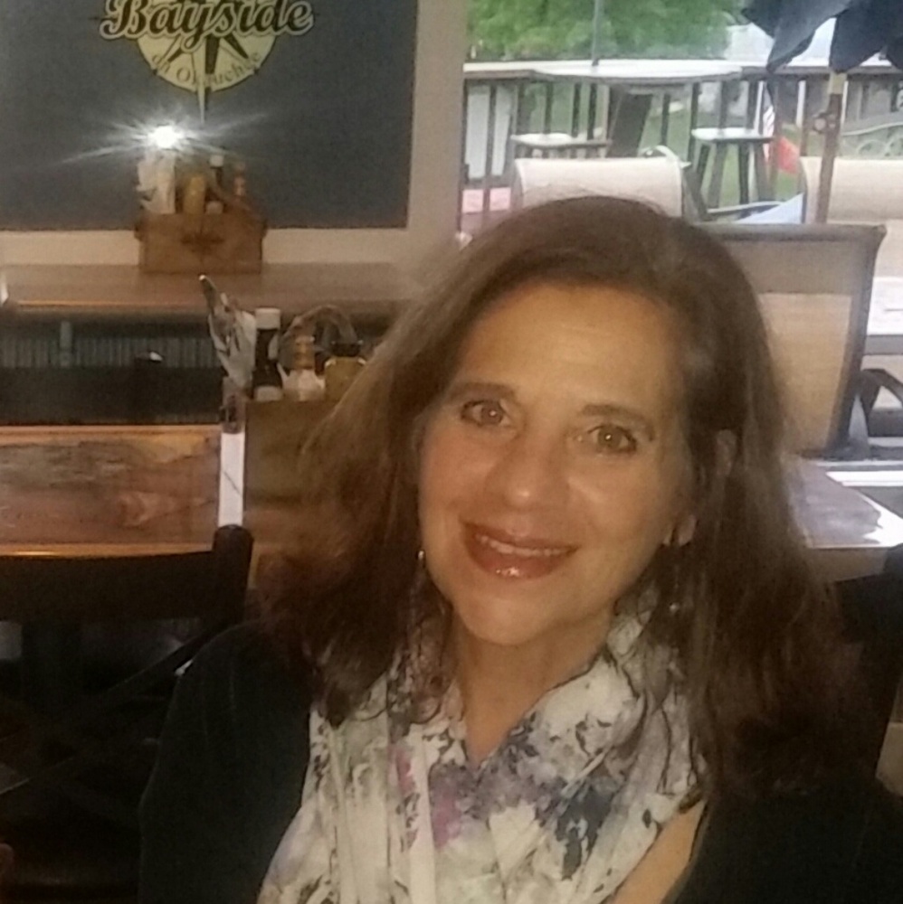 Meet your Posher, Stacie